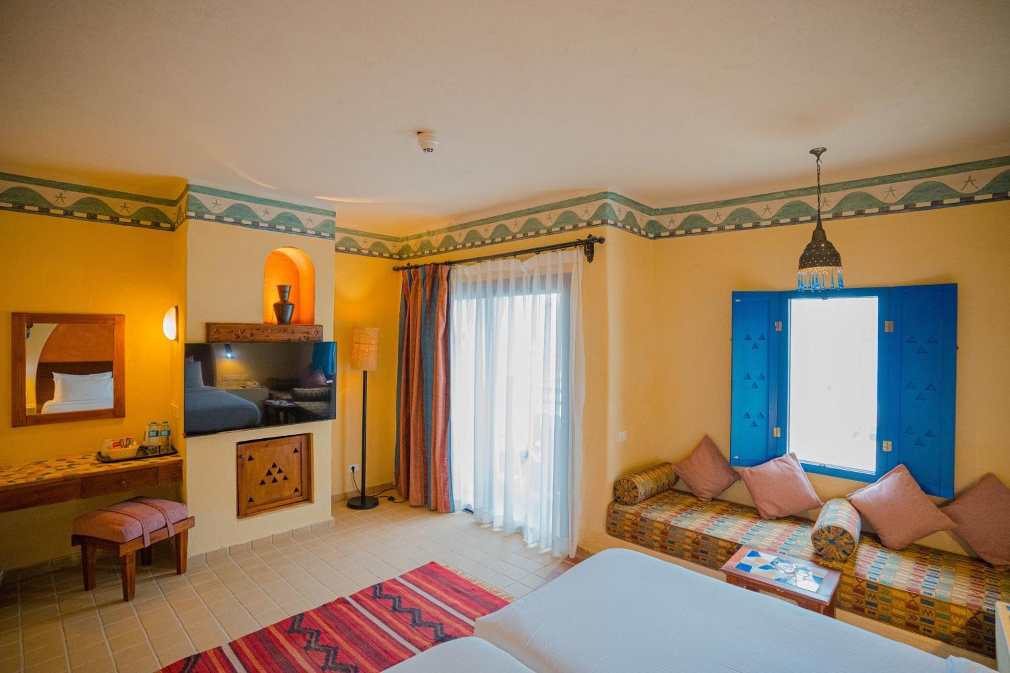 Marina Lodge At Port Ghalib Exterior photo